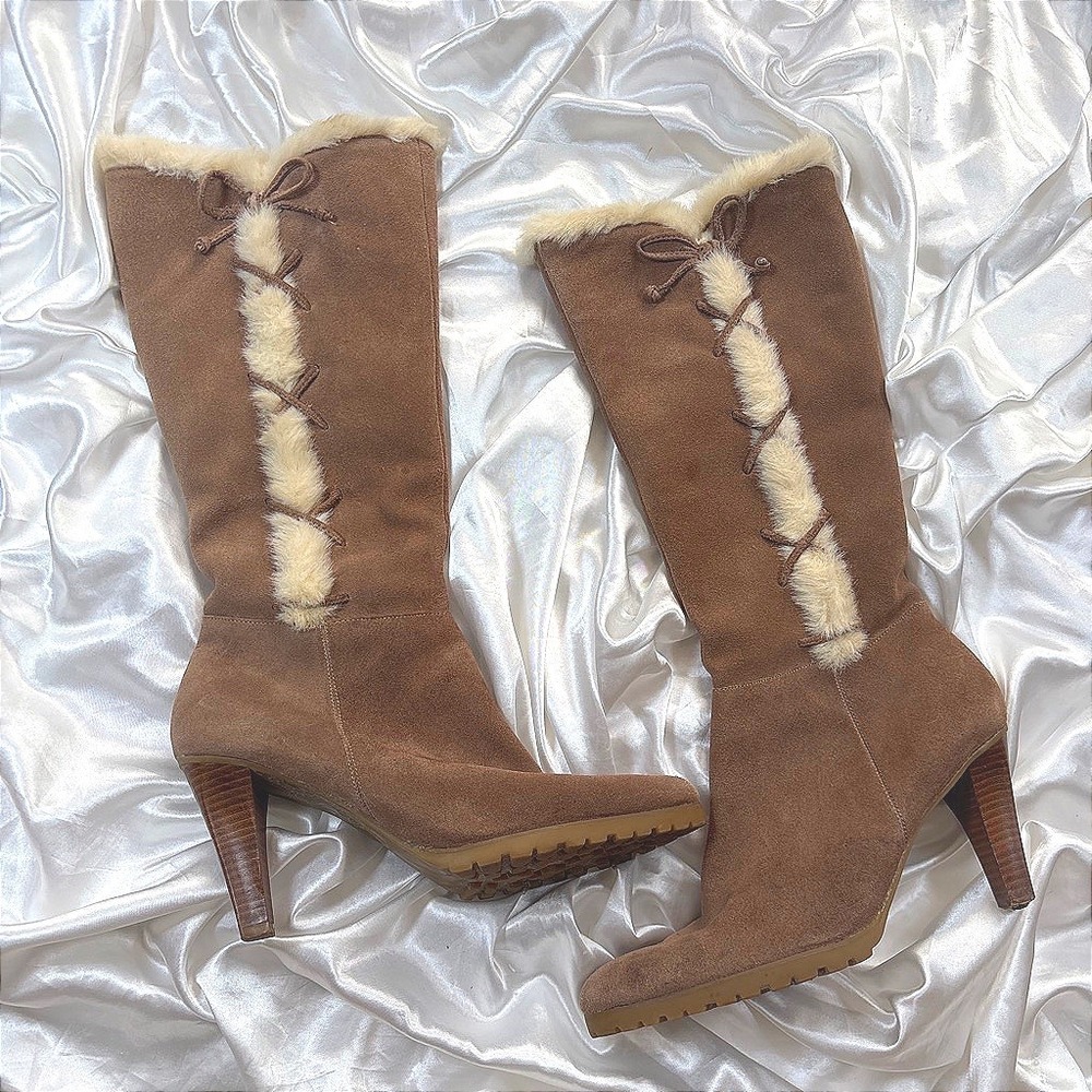 y2k St Johns Bay Suede Boots Brown Excellent Faux Fur Trim Lace Up Heel 9M